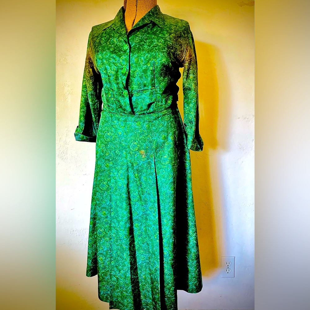 Vintage 50/60’s Women’s Emerald Green Satin Modest Dress/Mother Of The Bride